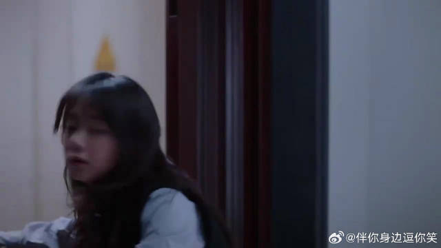 从噩梦中惊醒，凌霄痛苦万分，尖尖赶到暖心拥抱！