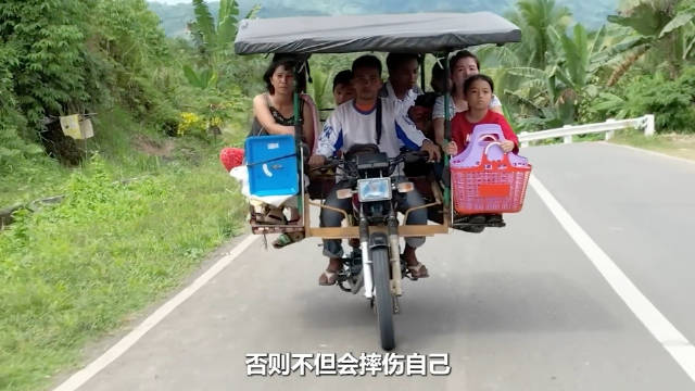摩托车成山区神器，载客运木堪比汽车