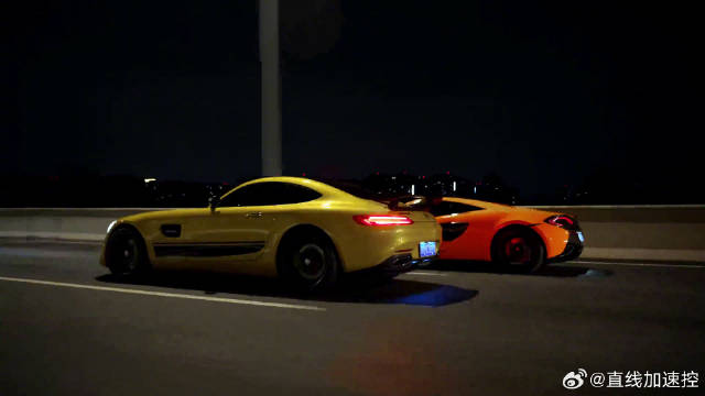 夜幕临，引擎响，迈凯伦 AMG 与兄弟共驰骋