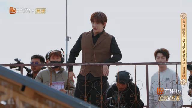 王栎鑫新剧台词吐槽引热议，角色行为勿上升演员