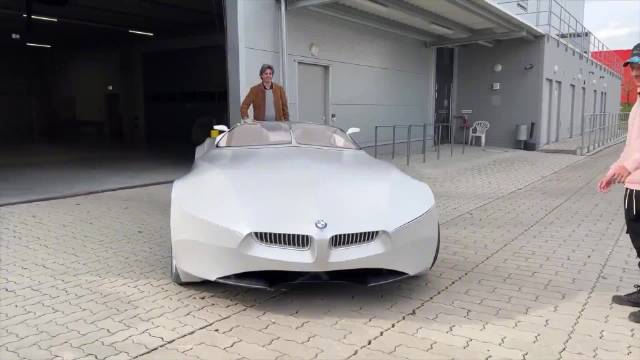 宝马蒙皮概念车，瑜伽车衣~ Video kenny