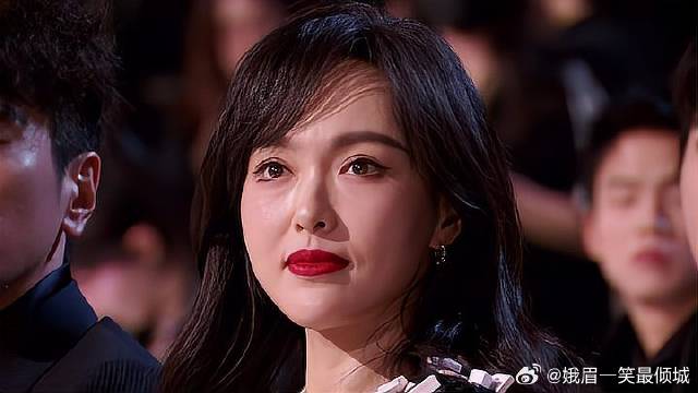 唐嫣好像吃了防腐剂！跟小20岁女星同框，竟丝毫不输