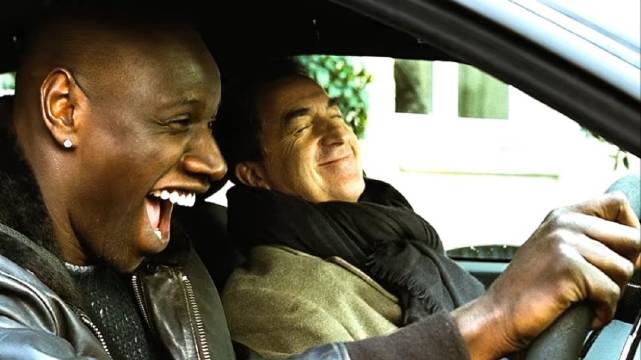 “他总是忘记我瘫痪了，把手机递给我让我接”｜触不可及