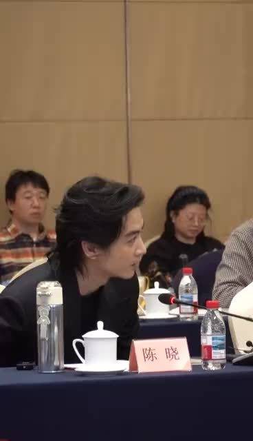 电视剧《大生意人》研讨会，陈晓出席并直言不介意为角色剃光头