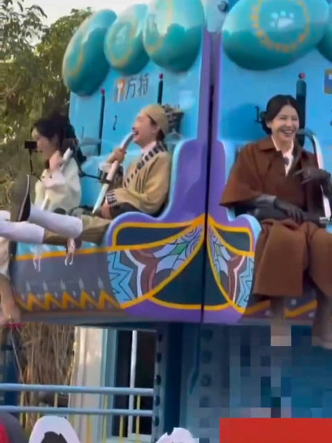 周冬雨cos《东成西就》里梁朝伟饰演的经典角色！这叫声不愧是蛤蟆功传人！