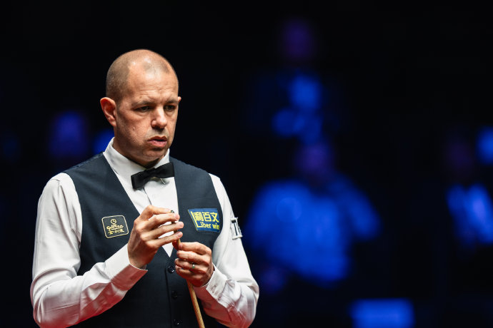 丁俊晖在赛后和观众的反应是怎样的？他下一步的比赛计划是什么？