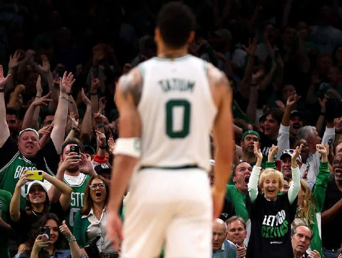 塔图姆持续缺阵对凯尔特人队本赛季的夺冠前景有何影响？