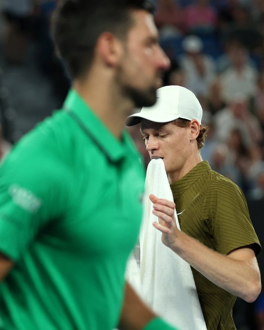 德约科维奇近期在大满贯赛事中的表现与状态如何？