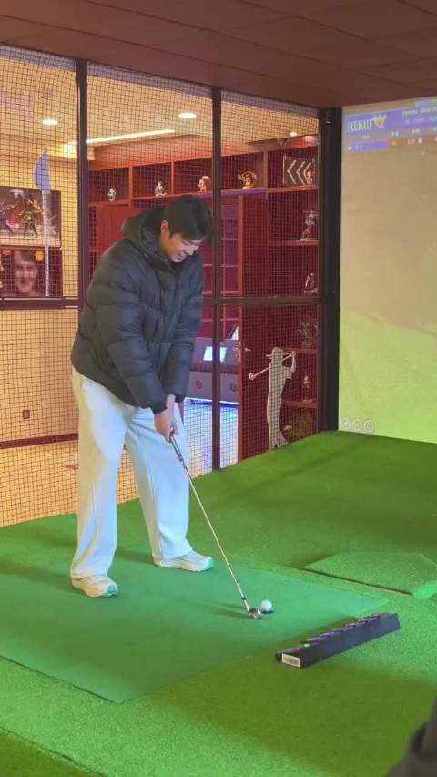 好厉害吧连进三球！