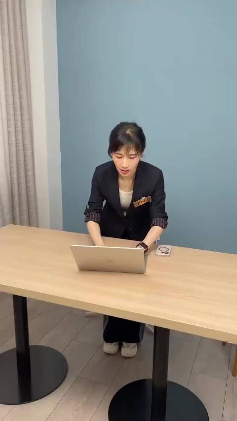 papi酱出第二集了演柜姐