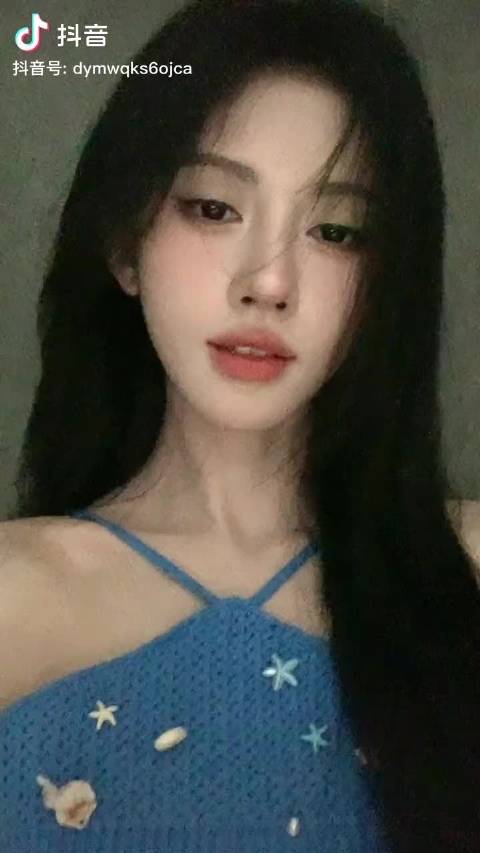 jjy鞠婧祎月鳞绮纪 jjy “我想泅游于你的眼 尾调是烟波蓝的海”