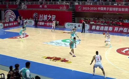 郭艾伦砍25分3板6助攻率队取胜