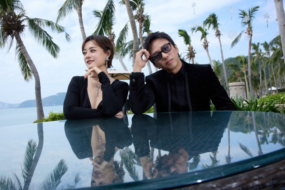 孙俪又演悬疑剧了，冯绍峰是男主，秦海璐演女二，这阵容实力好强