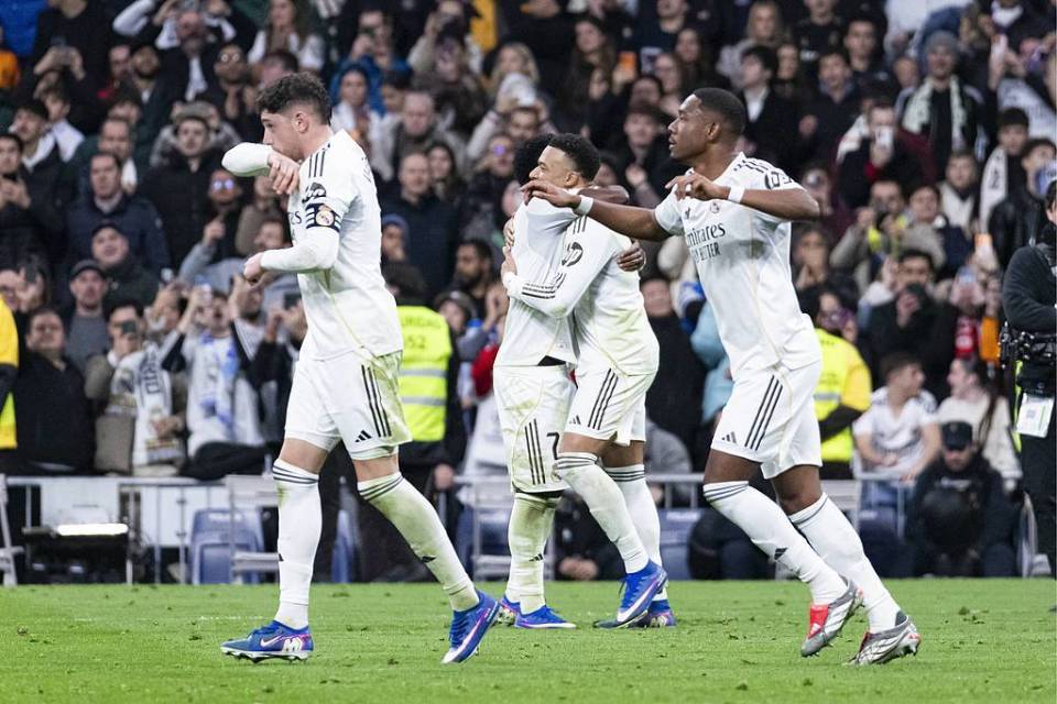 皇马这用人行吗？阿韦洛亚只信核心老将，出场全按资历排