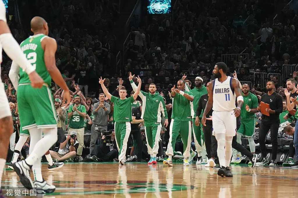总决赛大结局!18分大胜!凯尔特人4-1独行侠 队史第18冠