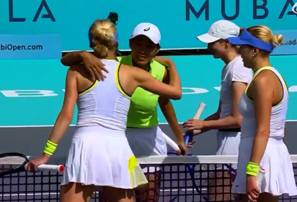 阿布扎比WTA500女双首轮，张帅/布克沙组合胜基切诺克姐妹