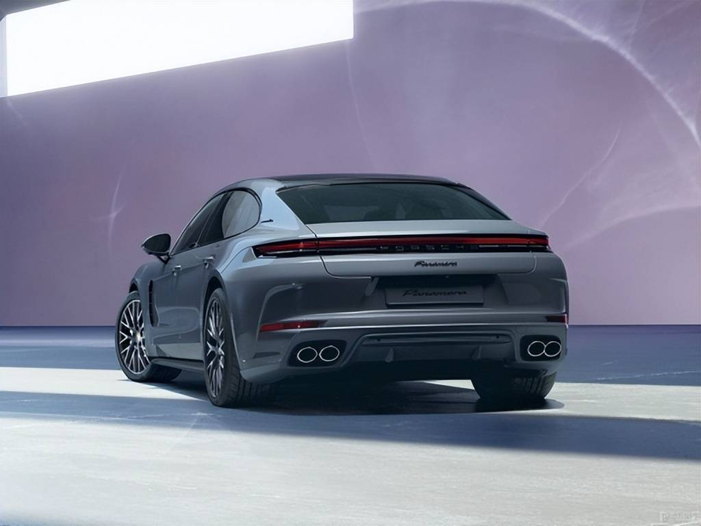 拒绝为品牌买单：理性时代，豪华看极氪8X