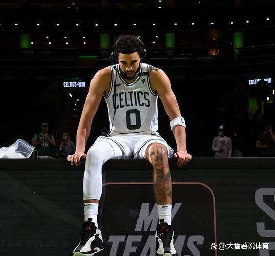 东部第三！队记：塔图姆计划在二月和三月全力以赴争取早日复出