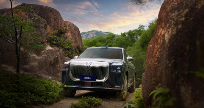 岚图泰山OTA 华为乾崑智驾ADS 4.1满血升级、越野实力全面提升