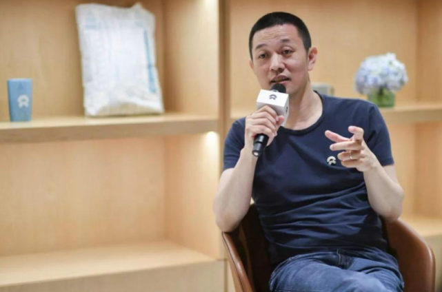 看了李斌的访谈，对蔚来服务用户的理念有了更深刻的理解_新闻