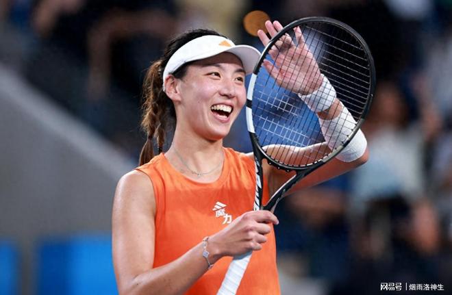 王欣瑜为何0-2出局，央视解说一针见血，阿尼西莫娃还不能高兴