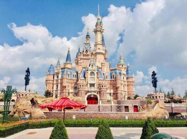 上海迪士尼尊享卡（快速通道）购买攻略：哪个项目有必要买？