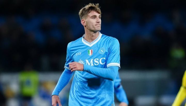 迪马济奥:那不勒斯正考虑卢卡和利新月前锋莱昂纳多互换