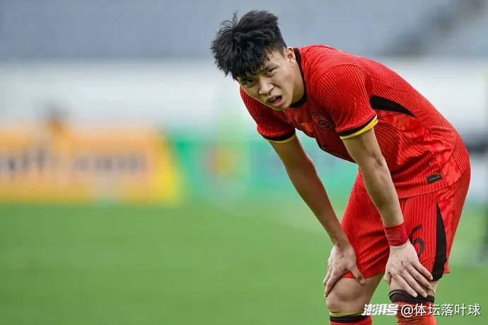 从U23亚洲杯到中超:王钰栋的“冰火两重天”，是中国足球的缩影!