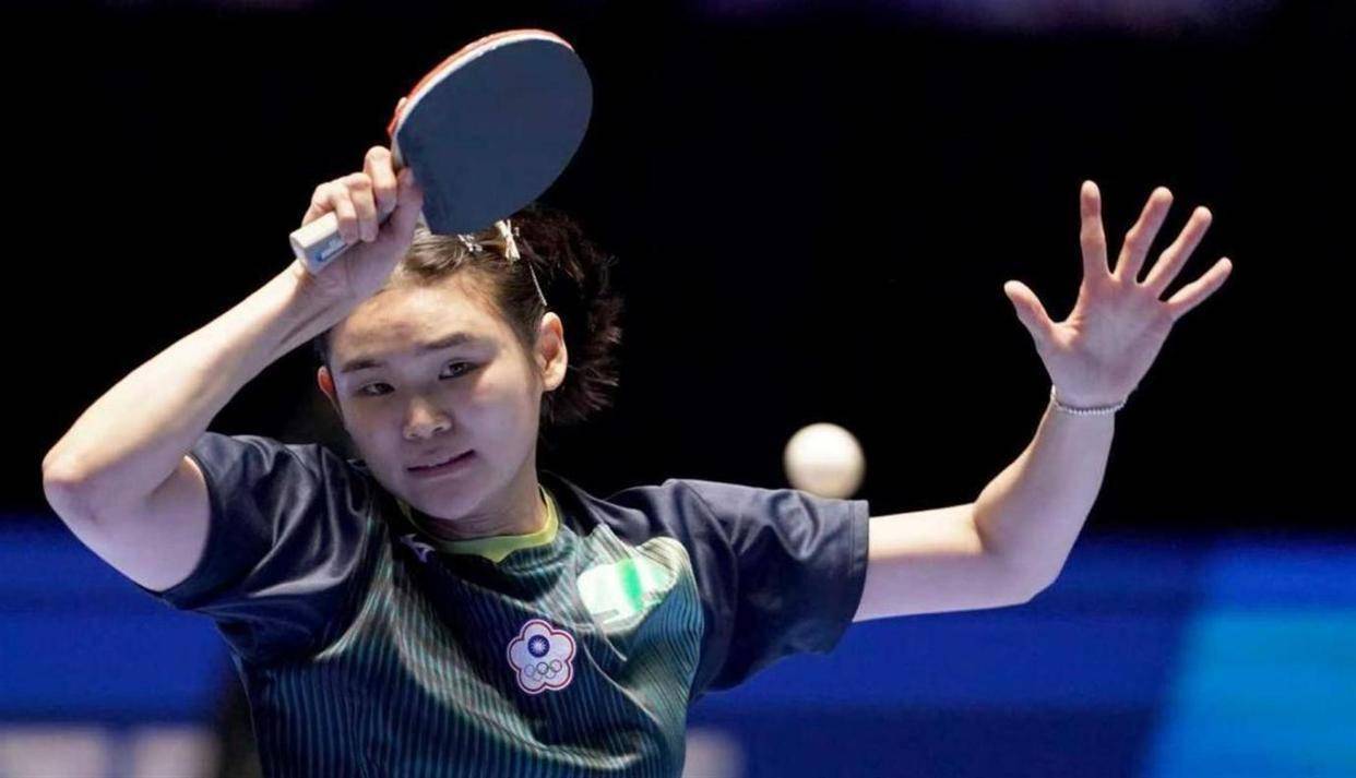 乒乓亚洲杯最新消息！王曼昱3-0获胜，赛后邓亚萍直言：后两局有点放水
