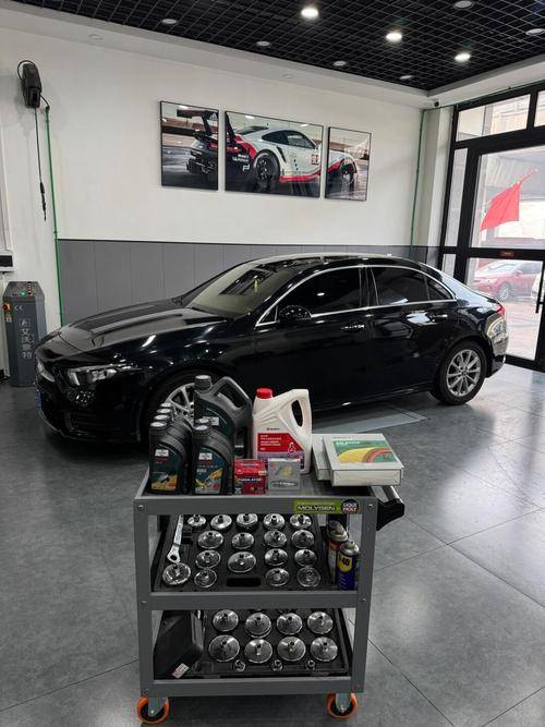 豪华 SUV 配置 智能驾驶辅助齐全