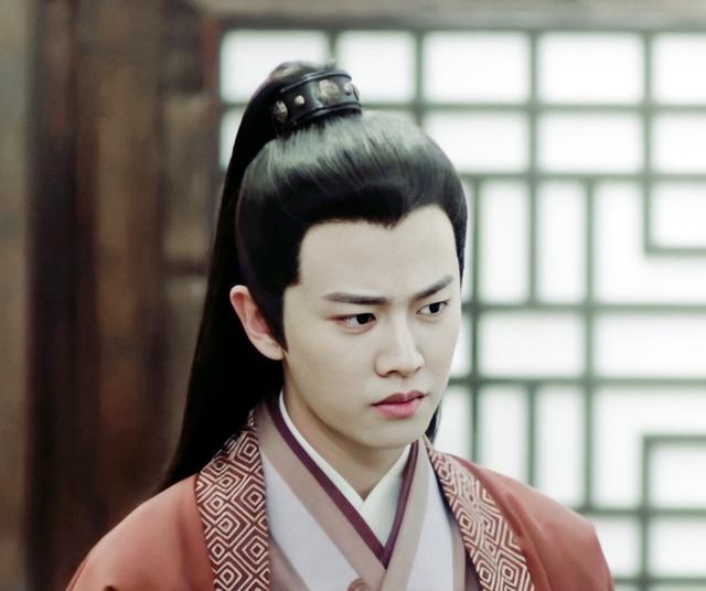 任嘉伦：还好你结婚了