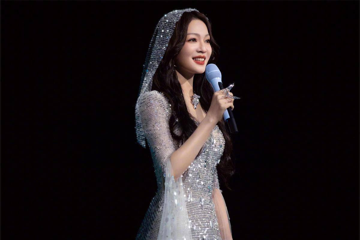 120万人见证！张韶涵用34场演唱会撕掉“过气”标签