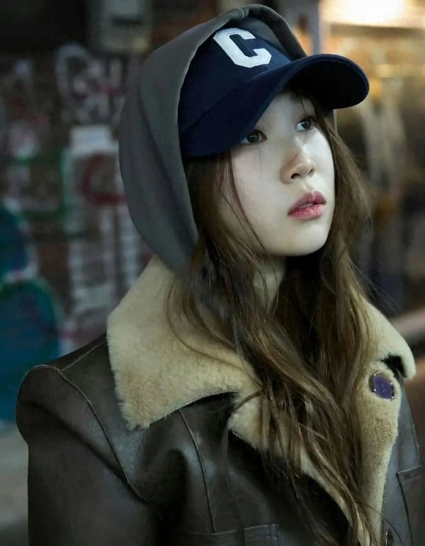 小沈阳18岁女儿沈佳润在韩国出道,被指撞脸孔孝真!