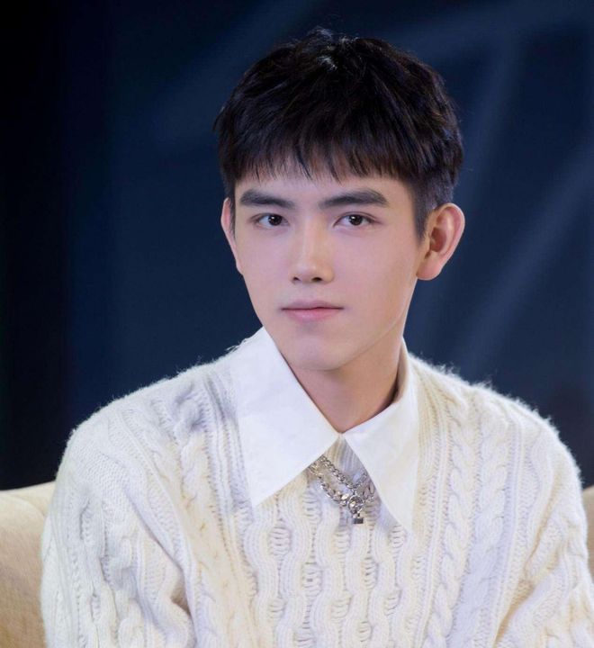 钟汉良、陈飞宇新剧撞档，两大男神对决取舍两难，你更看好谁呢？