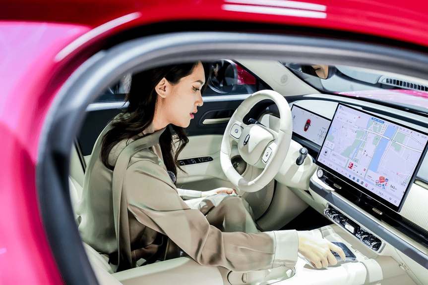 和年轻人的适配度拉满，“严选搭子”欧拉5亮相广州车展