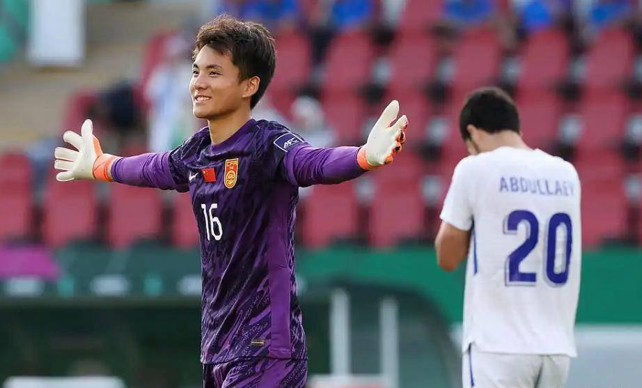 中超转会最新动态：山东泰山引入一名中场外援，李昊留洋梦遇阻，内幕曝光