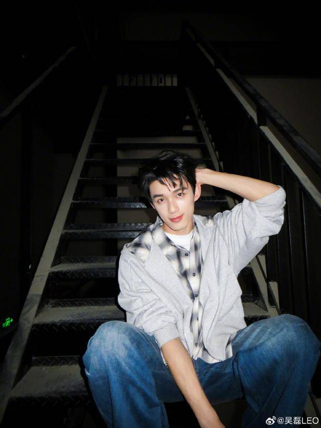 吴磊紧急发声：不认识
