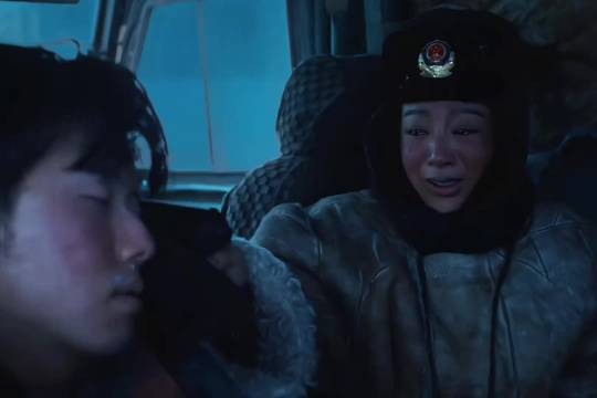 杨紫谈演员修养称要像水一样折射角色光芒