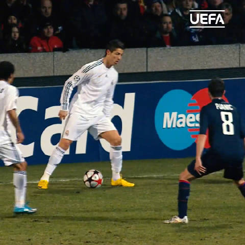 视觉盛宴！C罗欧冠炫技时刻，每一帧都是不可复制的艺术品！