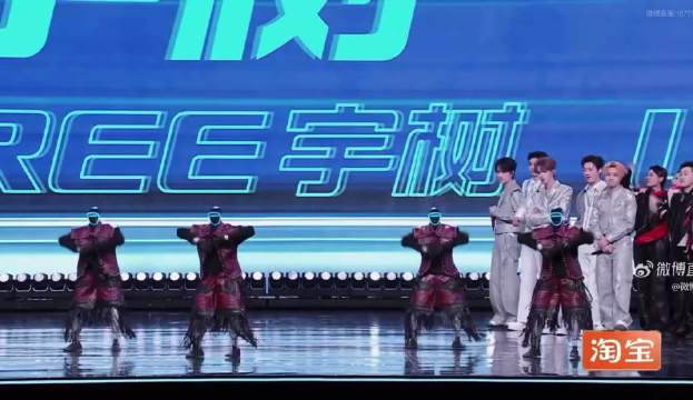 我看机器人跳舞就黄渤这样