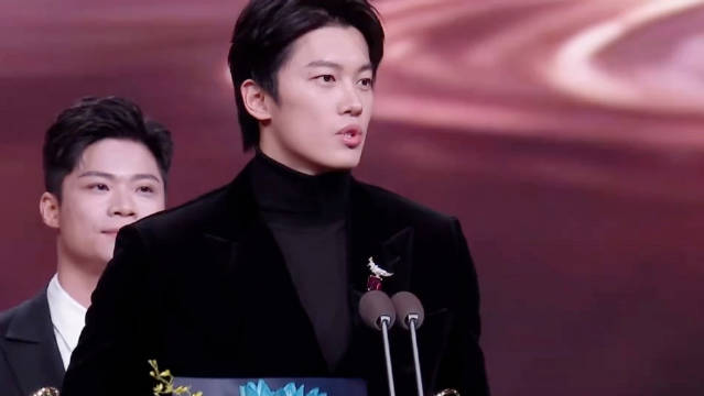 恭喜汪顺斩获微博年度关注运动员荣誉！