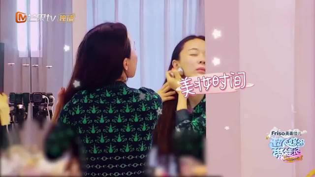 看看霍思燕平时跟嗯哼的对话，难怪嗯哼懂那么多，妈妈们都该看看