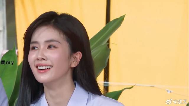 白鹿跑的满脸通红还这么美 范丞丞：像喝了两盅，太绝了！