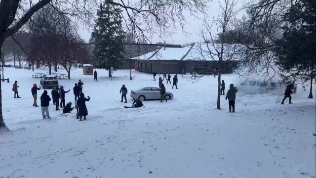 明尼苏达州，ICE在黎明时分突袭了波德霍恩公园！