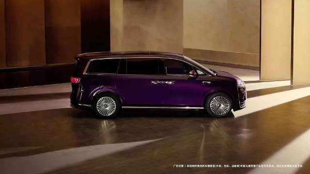 智界这个外观确实足够豪华，比价格看上去至少贵两倍