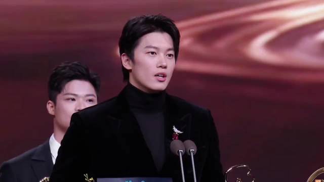 汪顺获微博年度关注运动员，展望2026中国游泳