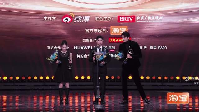 偶买噶汪顺太帅了，大方得体