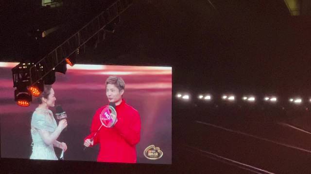 石宇奇现场一展歌喉