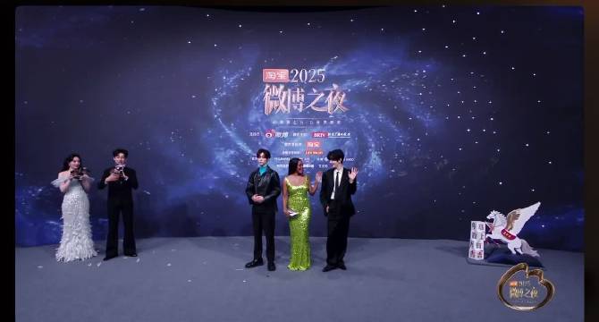 笑不活了！李莎旻子在线催章昊开微博，主打一个替粉丝办实事，章昊快听劝营业