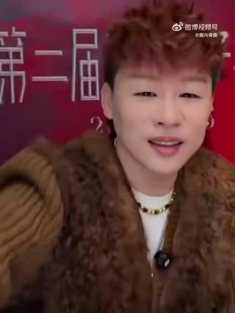 胡彦斌直播被夸live的神害羞窃喜，26年新巡演官宣